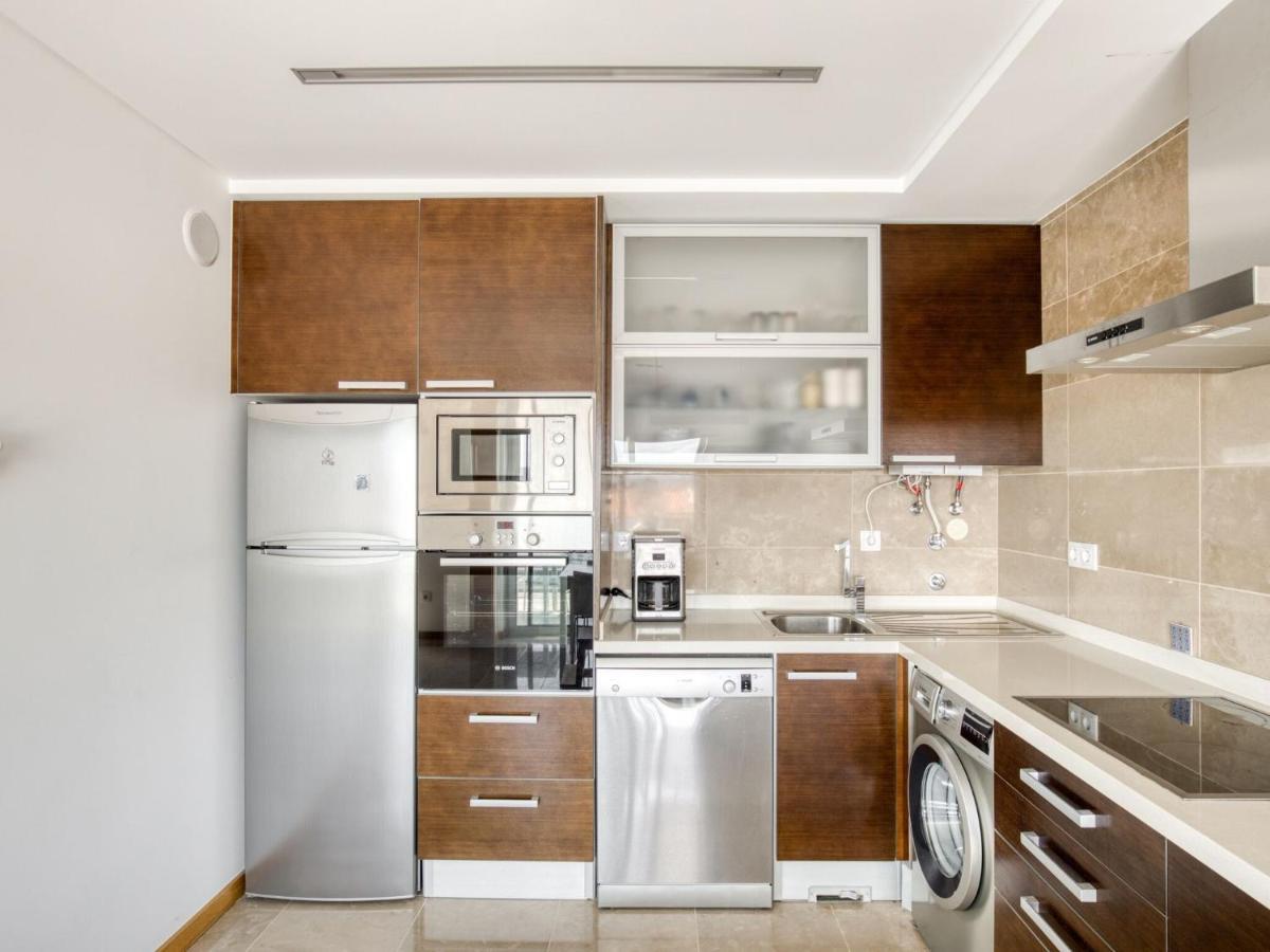 Modern Holiday Home In Salir Do Porto With Swimming Pool Salir de Porto Eksteriør billede