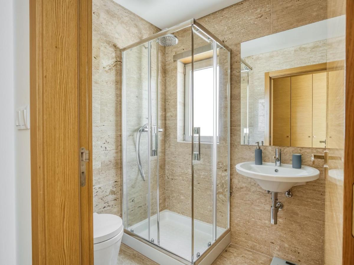 Modern Holiday Home In Salir Do Porto With Swimming Pool Salir de Porto Eksteriør billede