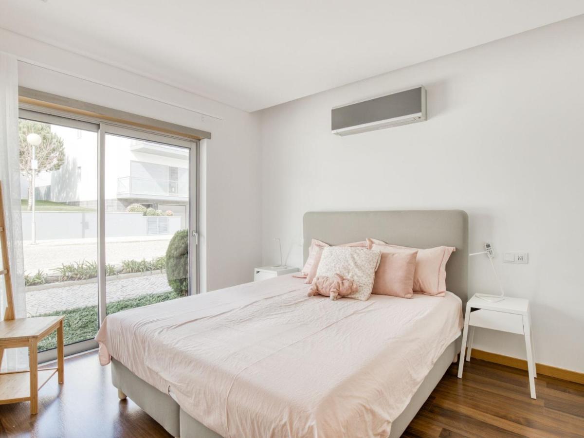 Modern Holiday Home In Salir Do Porto With Swimming Pool Salir de Porto Eksteriør billede
