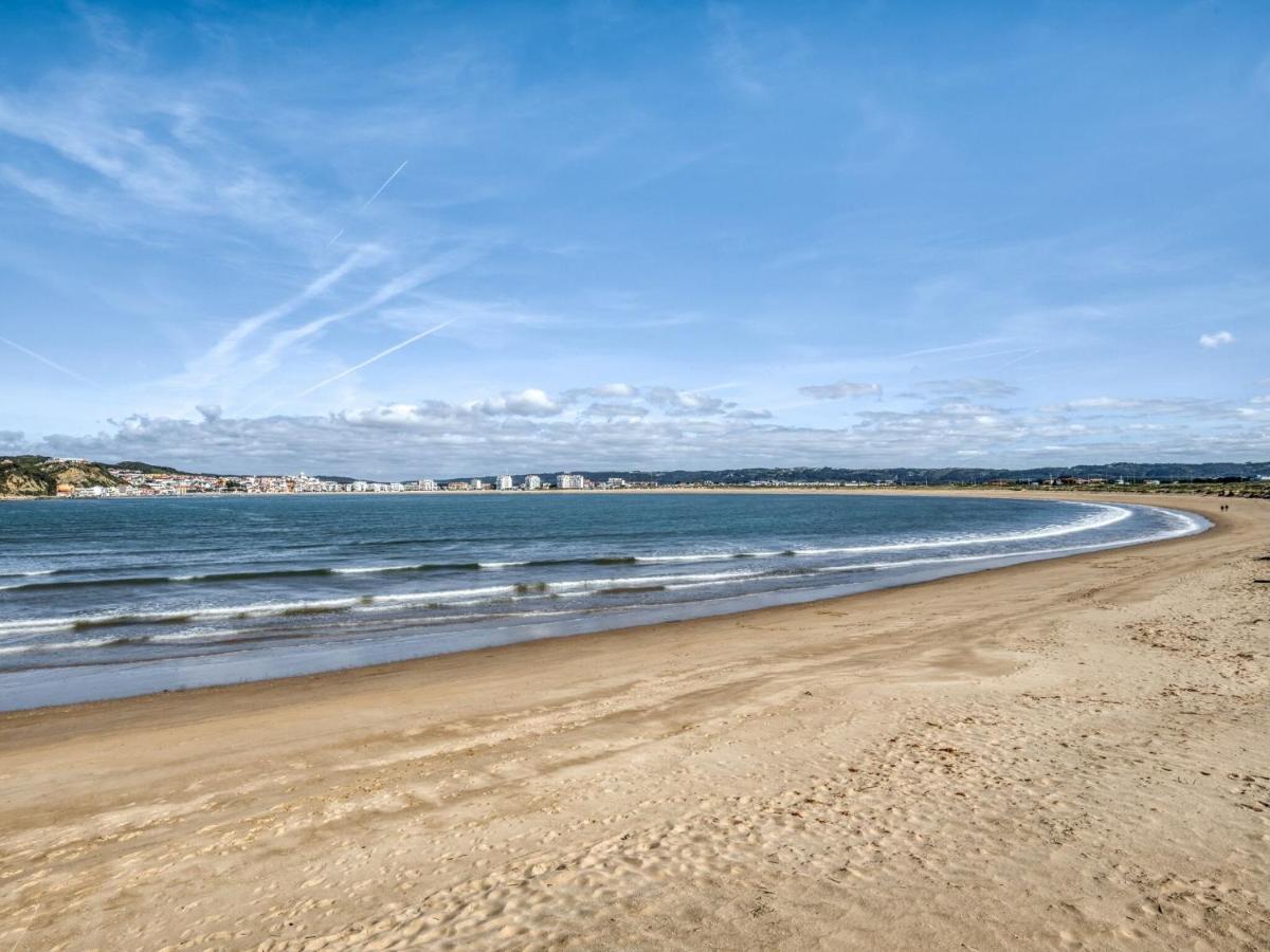 Modern Holiday Home In Salir Do Porto With Swimming Pool Salir de Porto Eksteriør billede