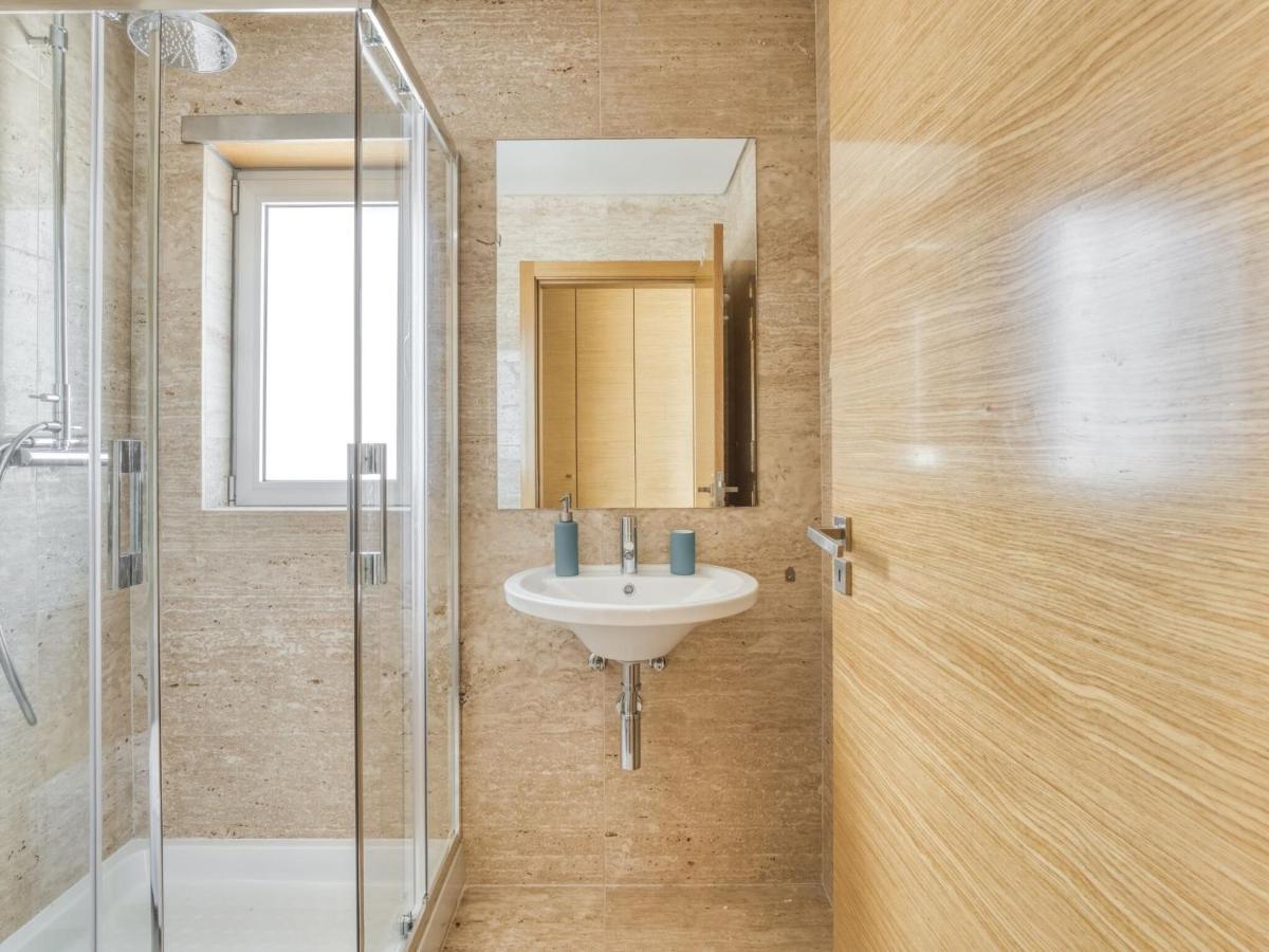 Modern Holiday Home In Salir Do Porto With Swimming Pool Salir de Porto Eksteriør billede