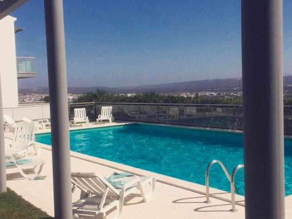 Modern Holiday Home In Salir Do Porto With Swimming Pool Salir de Porto Eksteriør billede